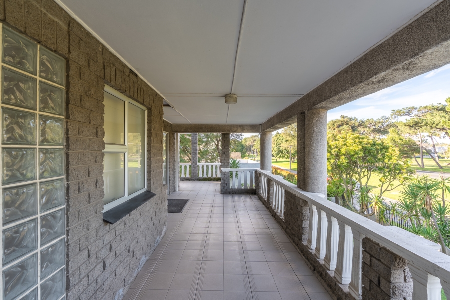 6 Bedroom Property for Sale in Pinelands Western Cape
